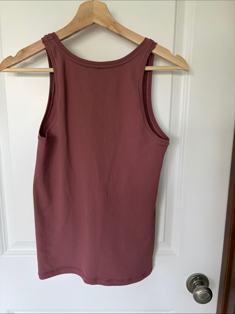 Athleta Renew Scoop Tank - S - Picture 5 of 5